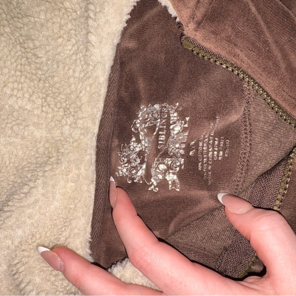 Hollister Chocolate Brown Women's Sweater with Cream Hood - Picture 4 of 4